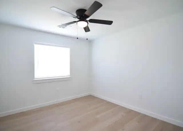 Property at 1506 Westover Dr, Killeen, TX, 76549, 4 beds, 2 baths, [object Object]