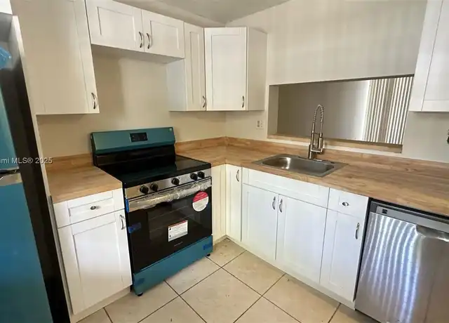 Property at 10825 SW 112th Ave #201, Miami, FL, 33176, 2 beds, 2 baths, [object Object]