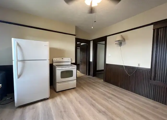 Property at 9 E Britannia St Apt 3, Taunton, MA, 02780, 3 beds, 1 bath, [object Object]