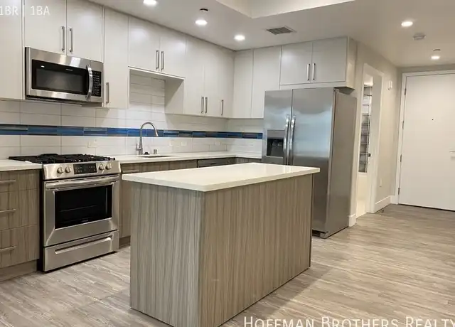 Property at 5552 Bonner Ave Unit 212, North Hollywood, CA, 91601, 1 bed, 1 bath, [object Object]