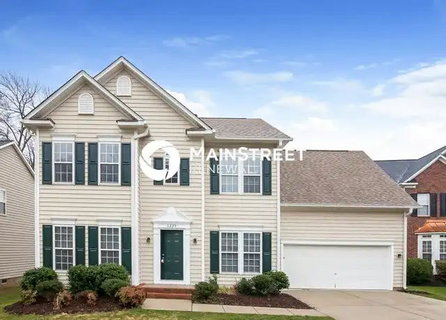 Property at 6229 Chavel Ln, Charlotte, NC, 28269, 4 beds, 2 baths, [object Object]