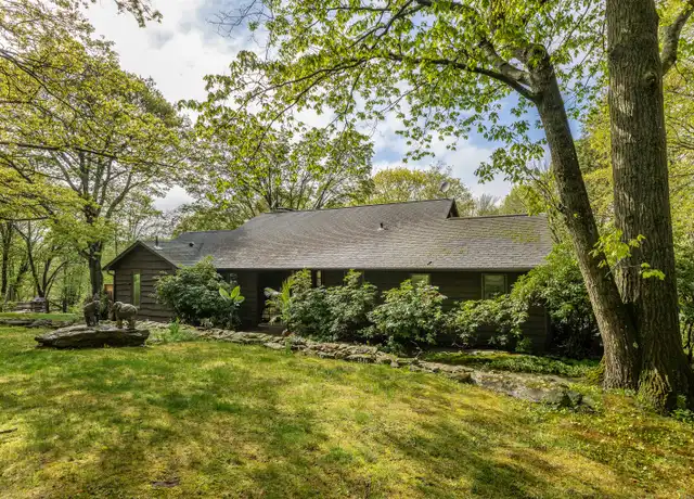 Property at 1 Pine Hill Trl, Sherman, CT, 06784, 4 beds, 3 baths, [object Object]