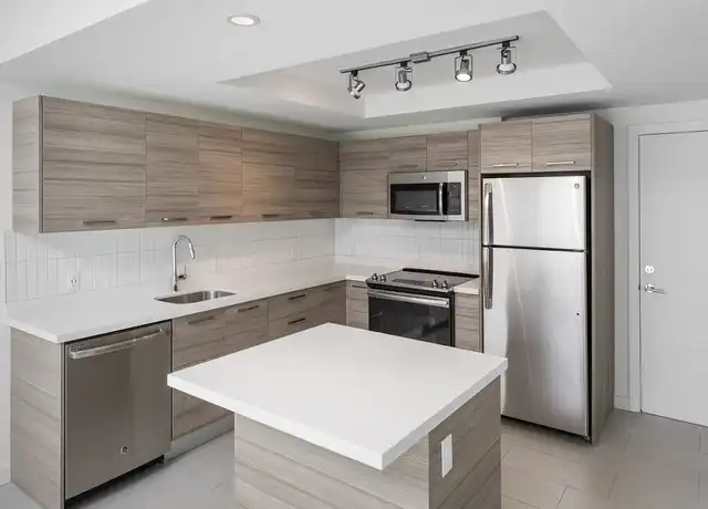Property at 8120 Geneva Ct Unit 429, Doral, FL, 33166, 1 bed, 1 bath, [object Object]