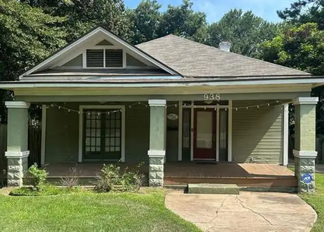 Property at 938 Boulevard St, Shreveport, LA, 71104, 3 beds, 2.5 baths, [object Object]