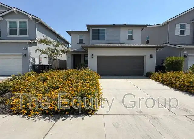 Property at 1005 W Sedona Ave, Visalia, CA, 93291, 3 beds, 2.5 baths, [object Object]