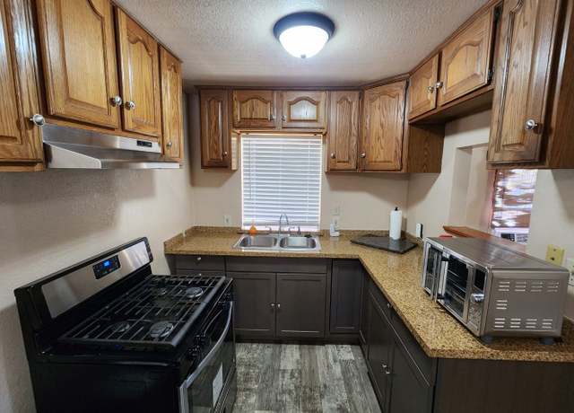 Photo of 270 C St, Patterson, CA 95363
