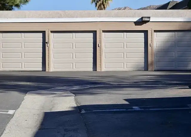 Photo of 1055 W Blaine St, Riverside, CA 92507