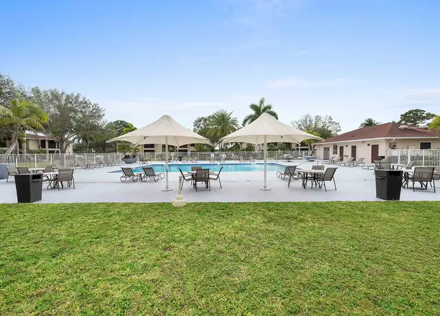 Photo of 1811 SE Walton Lakes Dr, Port Saint Lucie, FL 34952