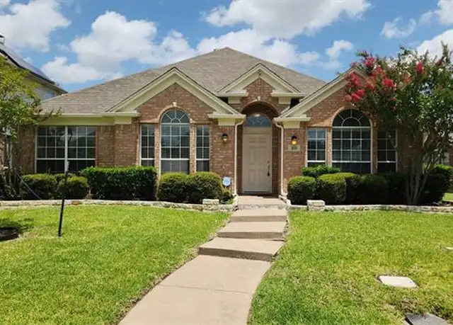 Property at 205 Dorsett Ct, Irving, TX, 75063, 4 beds, 2 baths, [object Object]