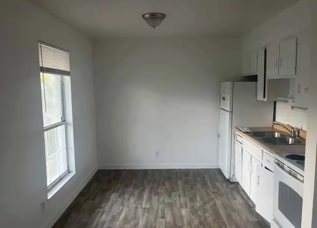 Property at 605 Cheyenne Rd Unit 6, Radcliff, KY, 40160, 2 beds, 1 bath, [object Object]