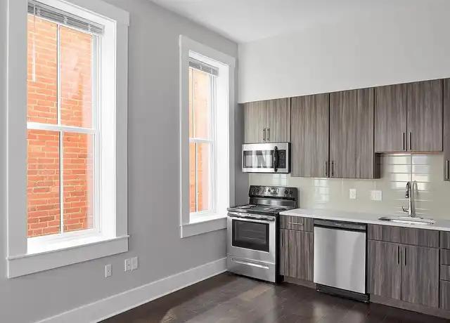 Property at Walnut Hills - Paramount Square - 900 E McMillan St, Cincinnati, OH, 45206, 1 bed, 1 bath, [object Object]