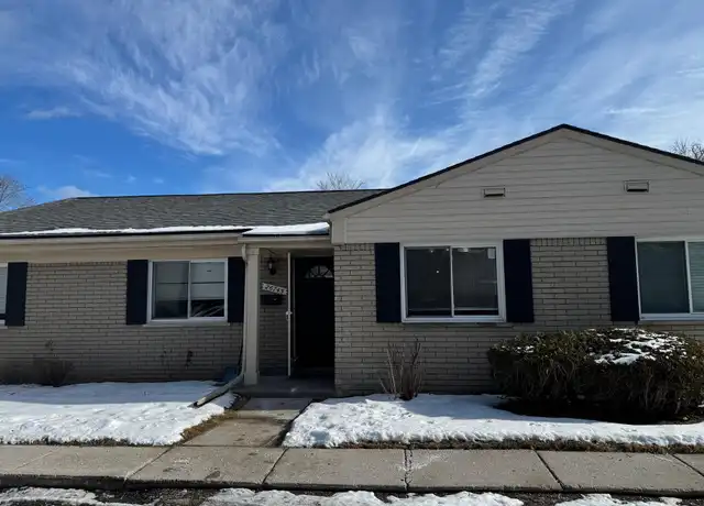 Property at 26745 Franklin Pointe Dr, Southfield, MI, 48034, 3 beds, 2 baths, [object Object]