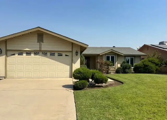 Property at 902 Lakewood Dr, Hanford, CA, 93230, 3 beds, 2 baths, [object Object]