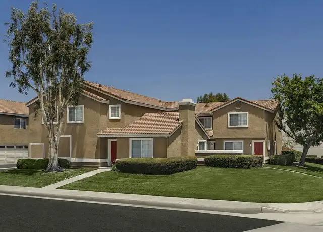 Photo of 372 S Ironwood Ave, Rialto, CA 92376