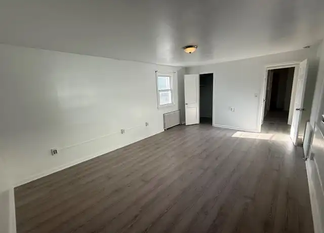 Property at 437 3rd St Unit 1, Newburgh, NY, 12550, 3 beds, 1 bath, [object Object]