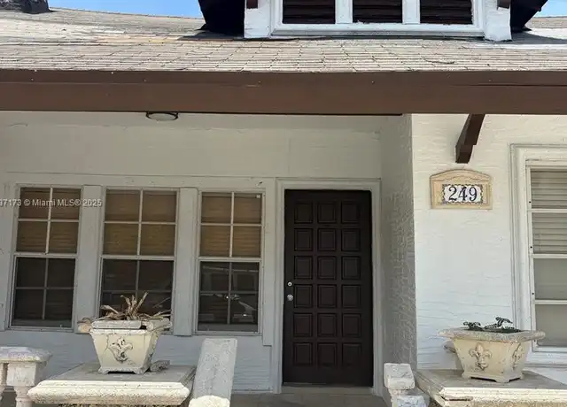 Property at 249 E 3rd St, Hialeah, FL, 33010, 2 beds, 1 bath, [object Object]