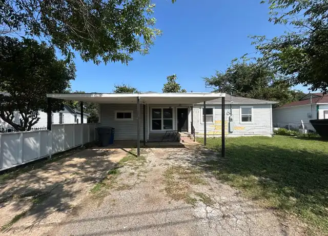 Property at 2919 N El Centro Way, Dallas, TX, 75241, 4 beds, 2 baths, [object Object]