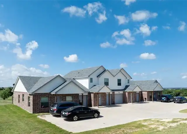 Property at 8605 Ellis Dr Unit 3, Weatherford, TX, 76088, 3 beds, 2 baths, [object Object]
