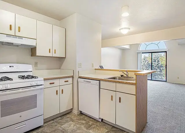 Photo of 4495 Gull Run Dr, Kalamazoo, MI 49048
