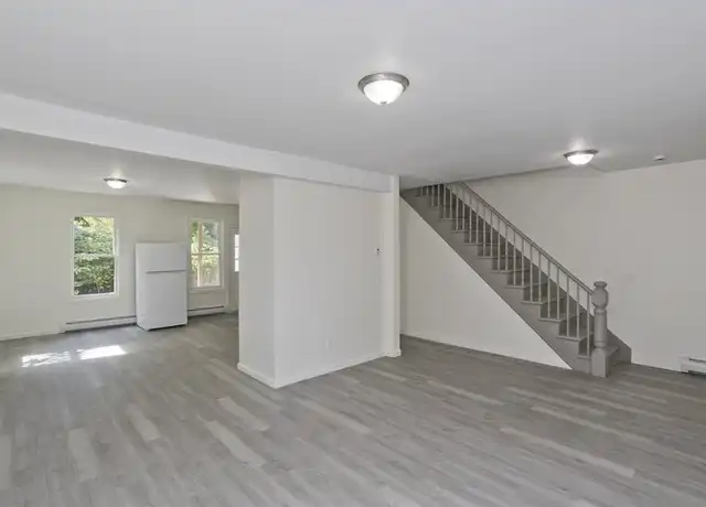 Property at 22 Highland Ave Unit 22, Northampton, MA, 01060, 3 beds, 1.5 baths, [object Object]