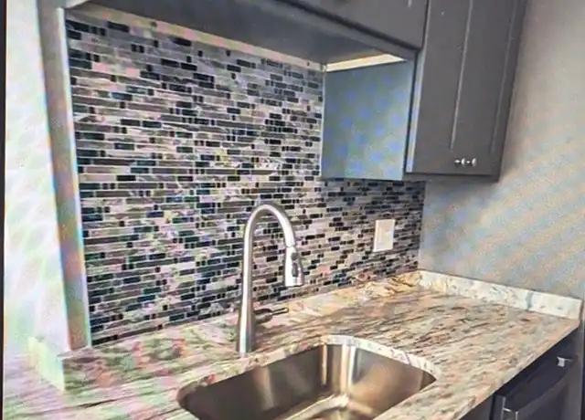 Property at 69 Hollis St Unit 2, Worcester, MA, 01610, 3 beds, 1 bath, [object Object]