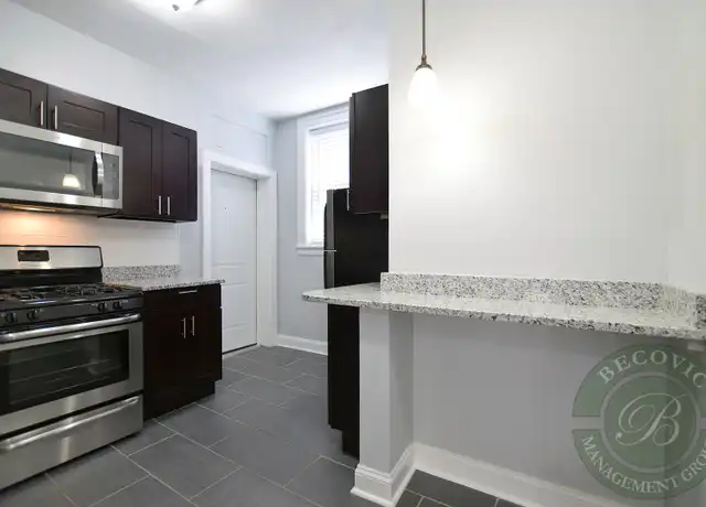 Property at 1104 W Glenlake Ave #3, Chicago, IL, 60660, 2 beds, 1 bath, [object Object]