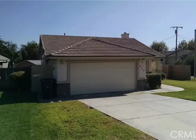 Property at 911 W Hill Dr, San Bernardino, CA, 92407, 4 beds, 2 baths, [object Object]