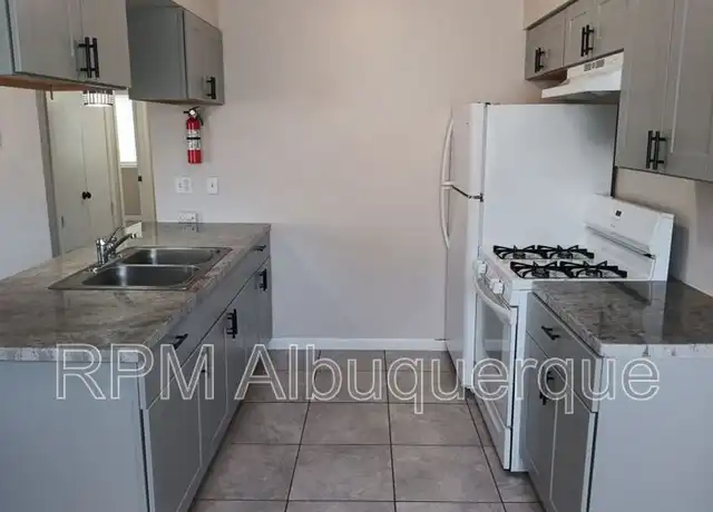 Property at 320 Grove St NE Unit D, Albuquerque, NM, 87108, 2 beds, 1 bath, [object Object]