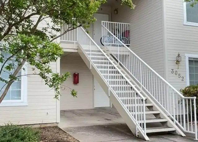 Property at 3052 Sheraton Ct Unit 3052C, Medford, OR, 97504, 3 beds, 2 baths, [object Object]