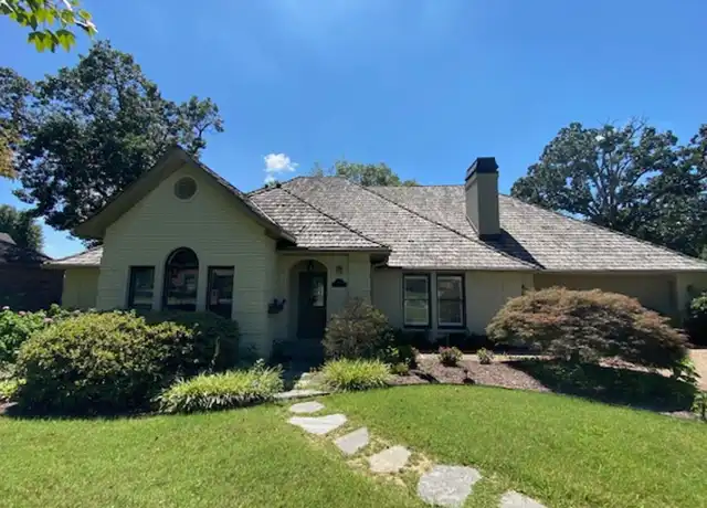 Property at 62 W Champions Blvd, Rogers, AR, 72758, 3 beds, 2.5 baths, [object Object]