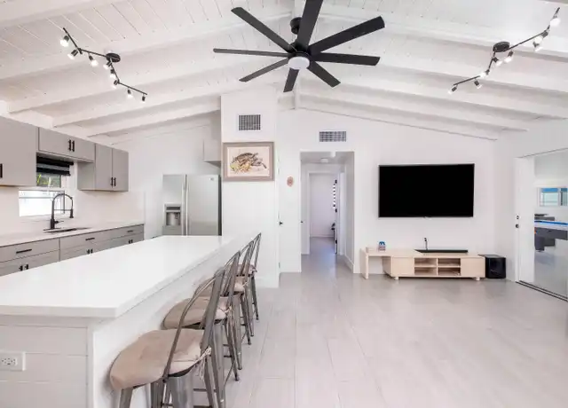 Property at 147 Plantation Ave, Tavernier, FL, 33070, 3 beds, 2 baths, [object Object]