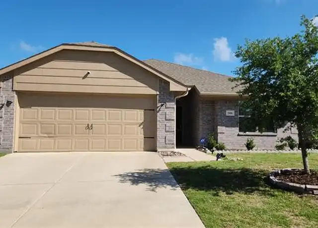 Property at 2006 Yale St, Farmersville, TX, 75442, 3 beds, 2 baths, [object Object]