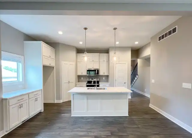 Property at 31725 W 83rd Ct, De Soto, KS, 66018, 3 beds, 2.5 baths, [object Object]