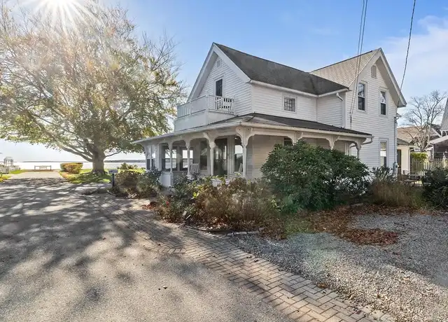 Property at 51 9th Ave, Warwick, RI, 02886, 3 beds, 2 baths, [object Object]