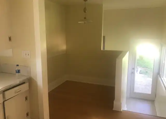 Property at 355 Howard Ave, Eugene, OR, 97404, 2 beds, 1 bath, [object Object]