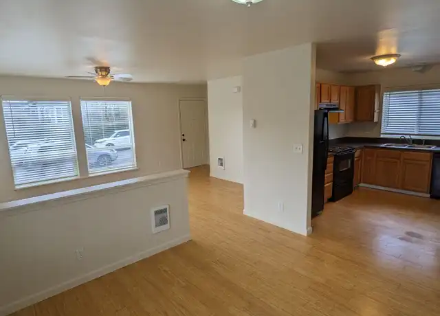 Property at 5431 NE 29th Ave Unit 5447, Portland, OR, 97211, 2 beds, 1 bath, [object Object]