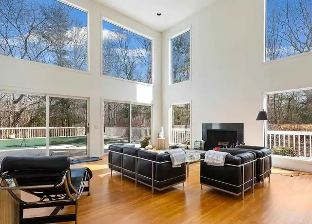 Property at 31 Jonathan Dr, East Hampton, NY, 11937, 3 beds, 4 baths, [object Object]
