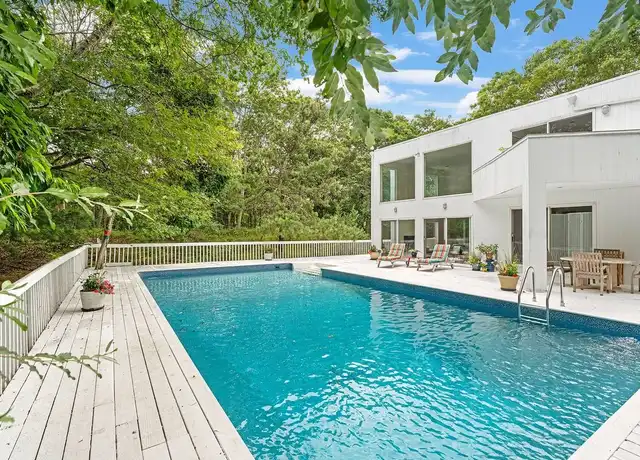 Property at 31 Jonathan Dr, East Hampton, NY, 11937, 4 beds, 3.5 baths, [object Object]
