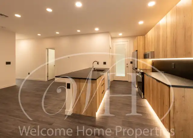 Property at 284 NE Maple Ave #1, College Place, WA, 99324, 2 beds, 2.5 baths, [object Object]