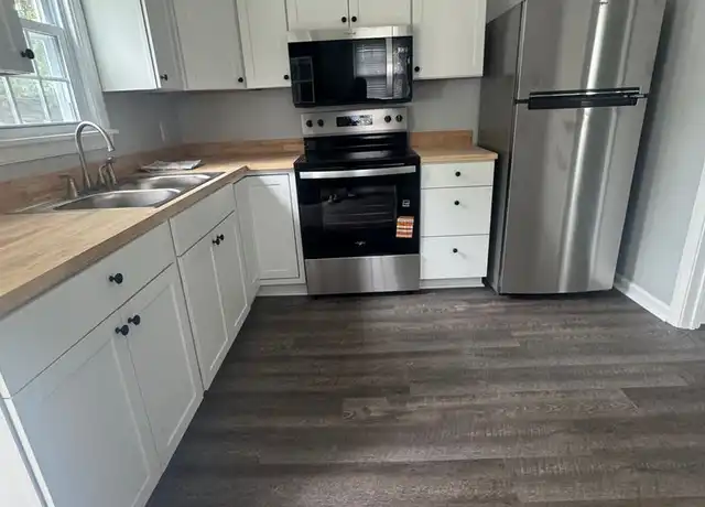 Property at 127 Meridian Ave, North Augusta, SC, 29841, 2 beds, 1 bath, [object Object]