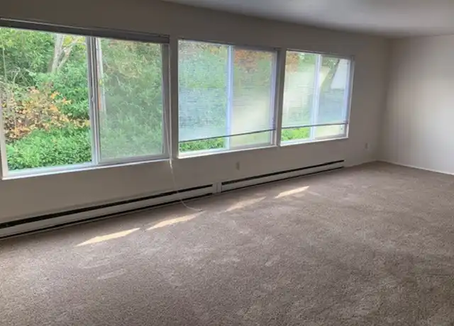 Property at 133 SW Normandy Rd Unit 16, Normandy Park, WA, 98166, 2 beds, 1 bath, [object Object]