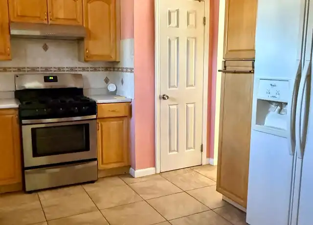 Property at 23 Redbud Rd Unit 23, Piscataway, NJ, 08854, 3 beds, 2.5 baths, [object Object]