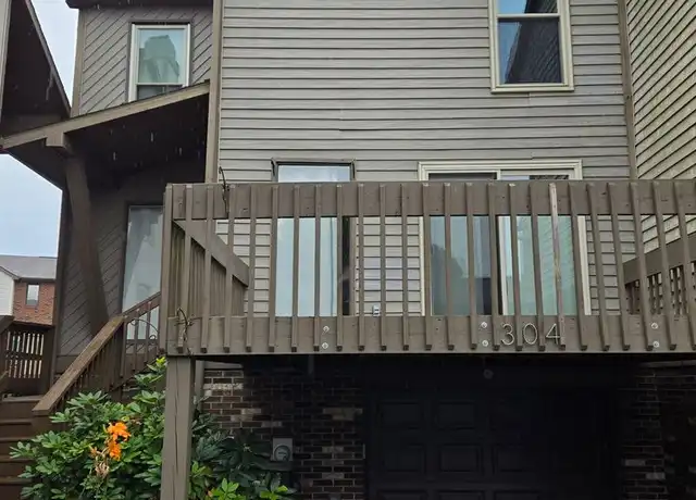 Property at 304 Spring Run Dr, Monroeville, PA, 15146, 2 beds, 1.5 baths, [object Object]