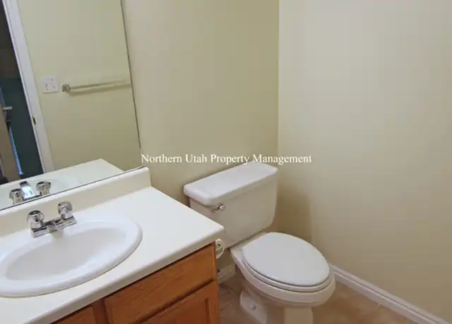 Property at 379 E 600 S #1, Salt Lake City, UT, 84111, 3 beds, 2.5 baths, [object Object]
