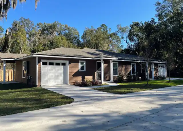 Property at 1233 Houston St, Green Cove Springs, FL, 32043, 3 beds, 2 baths, [object Object]