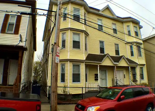 Property at 36 Mozart St Unit 3, Boston, MA, 02130, 3 beds, 1 bath, [object Object]