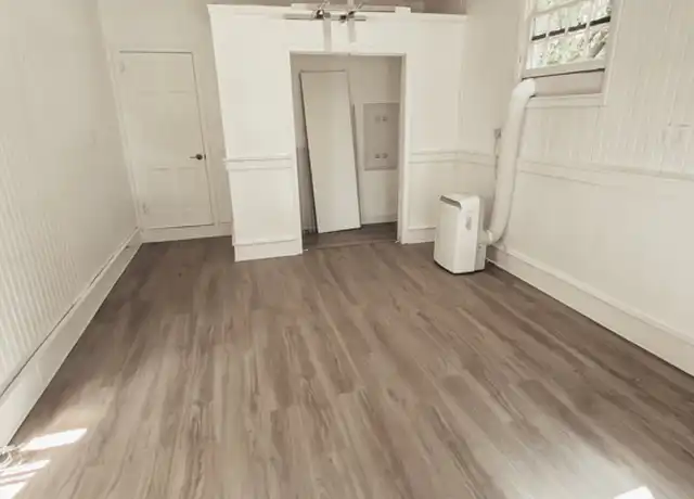 Property at 1512 S Fourth St Unit B, Hartsville, SC, 29550, 1 bed, 1 bath, [object Object]