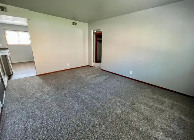 Property at 1115 N 48th St Unit 47543, Omaha, NE, 68132, 1 bed, 1 bath, [object Object]