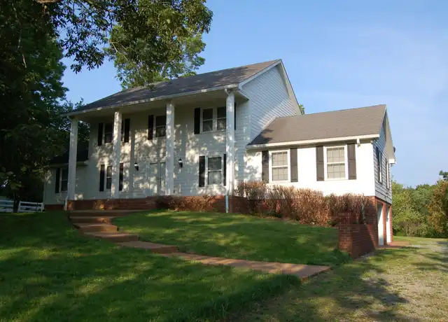 Property at 585 Forest Retreat Rd, Hendersonville, TN, 37075, 4 beds, 2.5 baths, [object Object]