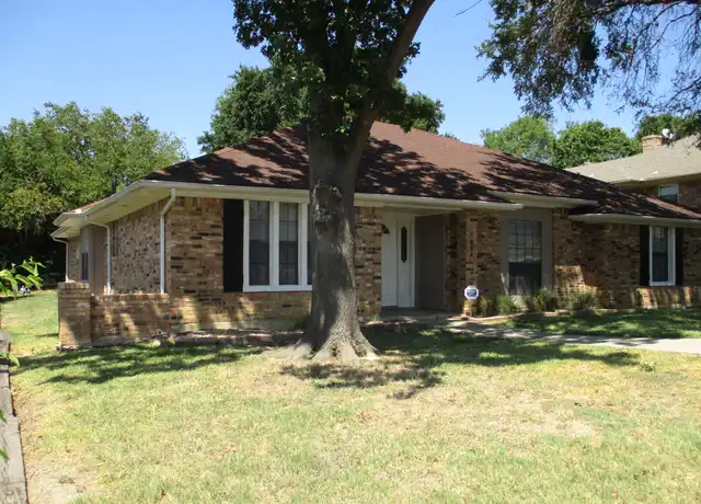 Property at 1804 Green Ridge Dr, Carrollton, TX, 75007, 4 beds, 2 baths, [object Object]